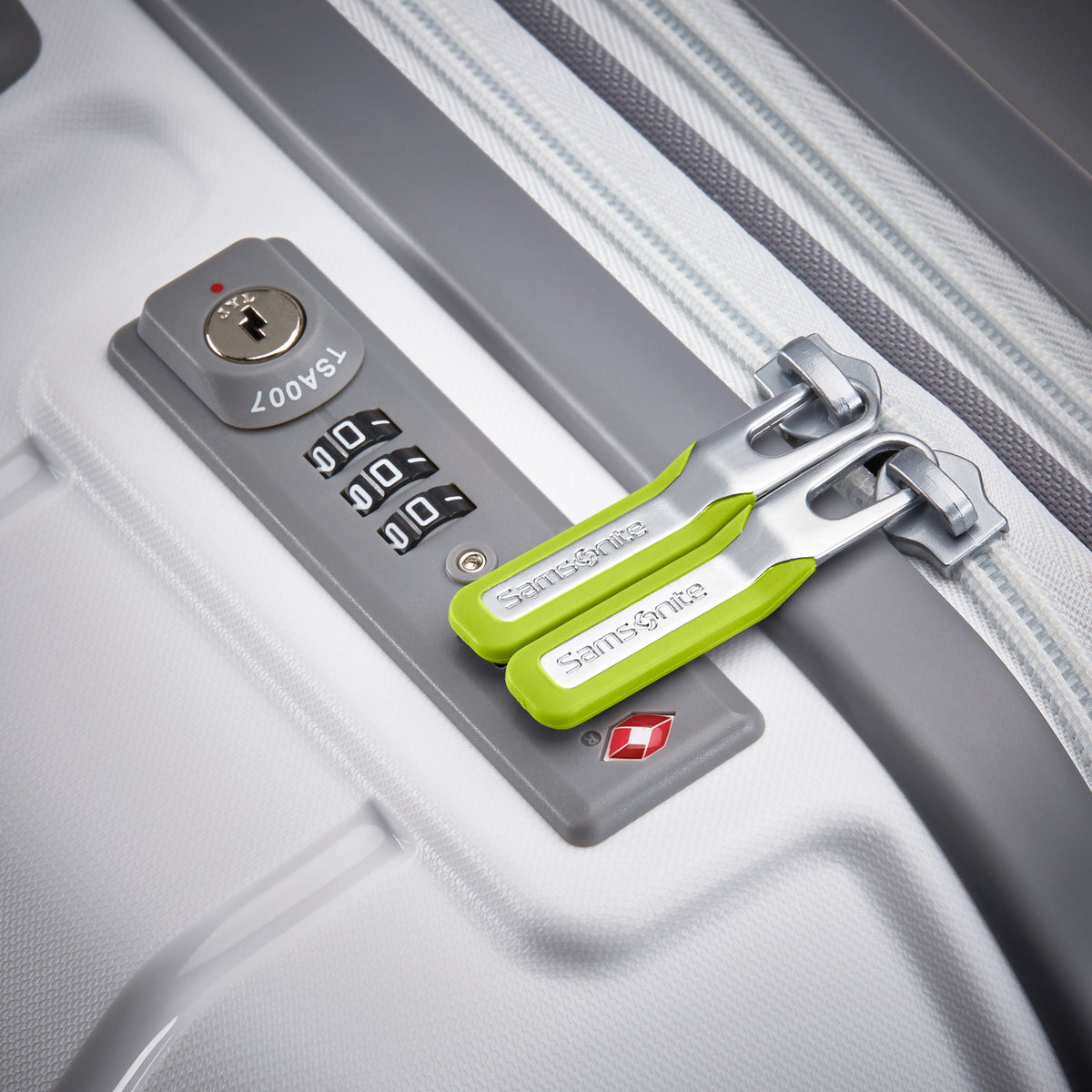Freeform Carry-On Spinner